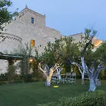 Masseria Le Mandorle 5* أُجينتو