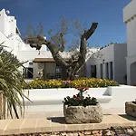 فندق Masseria Le Mandorle 5*