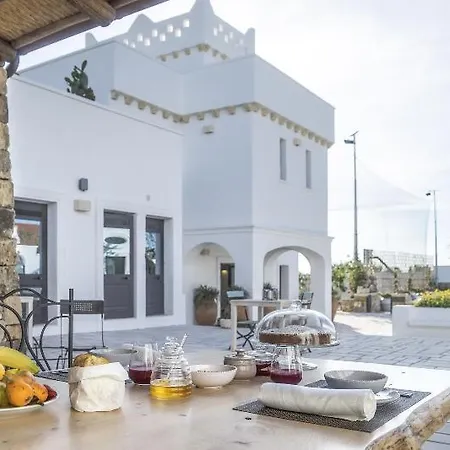 Masseria Le Mandorle Otel Ugento