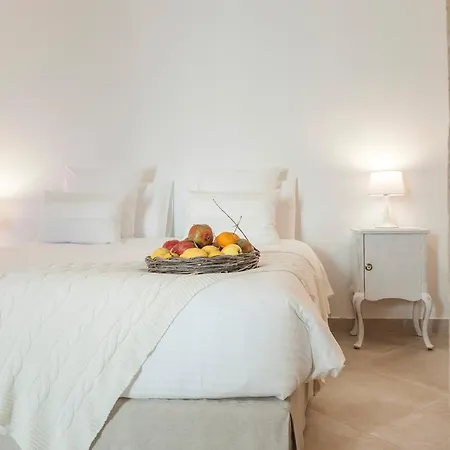 Masseria Le Mandorle 乌真托